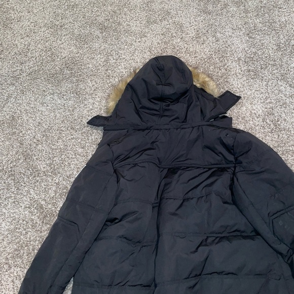 Guess xxl winter jacket with fur hood - Picture 4 of 4